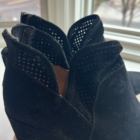 Sofft Seabrook Black Suede Wedge Sneaker - Picture 2 of 10